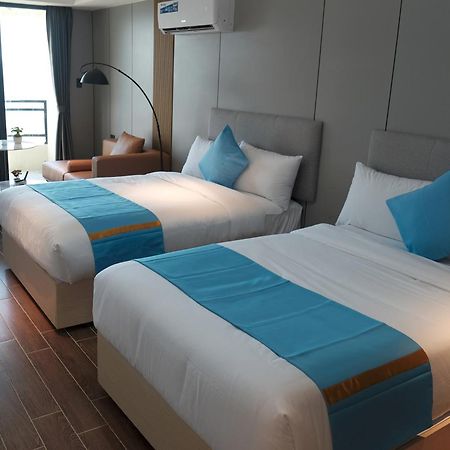Golden Seagulls Hotel Paranaque City Buitenkant foto